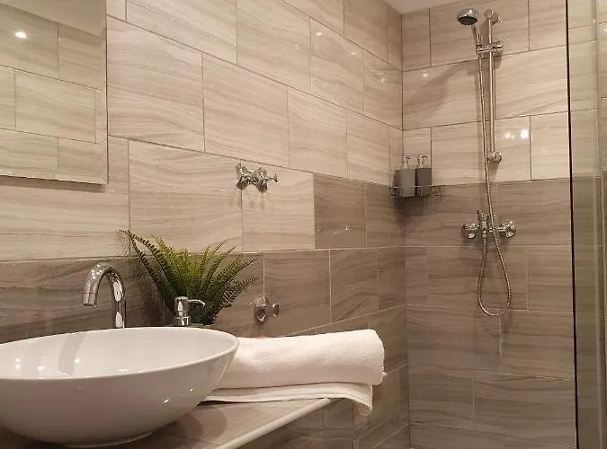 Raday Exlusive Apparttement In The Centre, For 6 People, 2 Rooms, 1 Living Room, 2 Bathrooms Free Coffee Budapešť